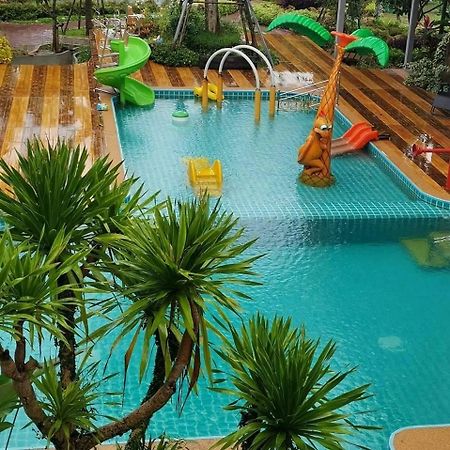 Mana-An Lake Hill Resort มานาอันเลคฮิลล์รีสอร์ต Csiangmaj Kültér fotó
